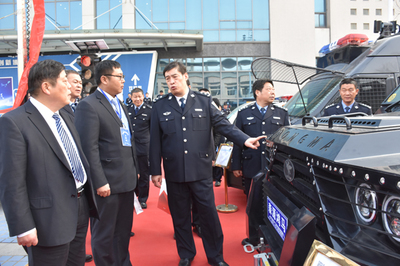 流動(dòng)警務(wù)室|移動(dòng)警務(wù)室|通信指揮車(chē)|特種改裝警車(chē)|緝查布控車(chē)|防爆車(chē)|流動(dòng)警務(wù)車(chē)|流動(dòng)警務(wù)站|移動(dòng)警務(wù)車(chē)|電動(dòng)巡邏車(chē)|電動(dòng)觀光車(chē)|電動(dòng)警車(chē)|電動(dòng)消防車(chē)